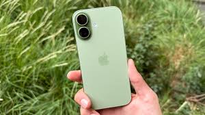 iPhone 17